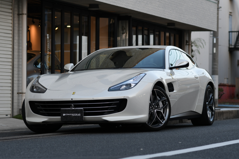 フェラーリ GTC4 ルッソ GTC4 LUSSO Tスペシャルボディーカラー 中古車